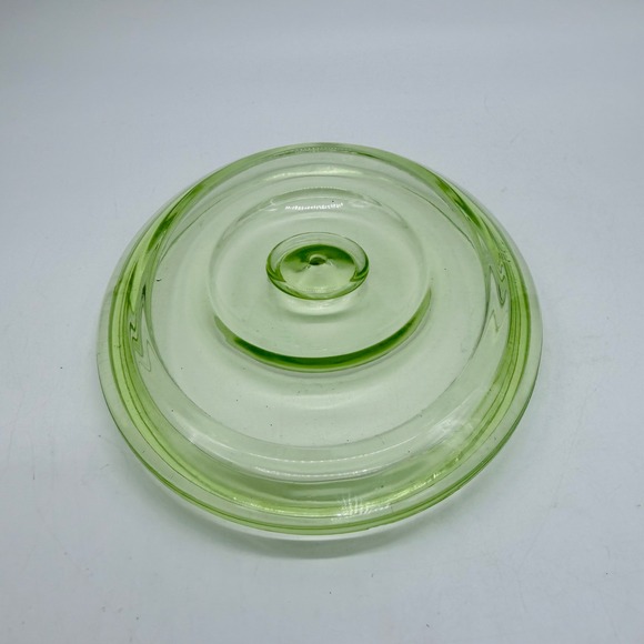 Vintage Green Glass Ramekin Dish with Lid Uranium Glass Vaseline Glass Glow - Picture 7 of 12